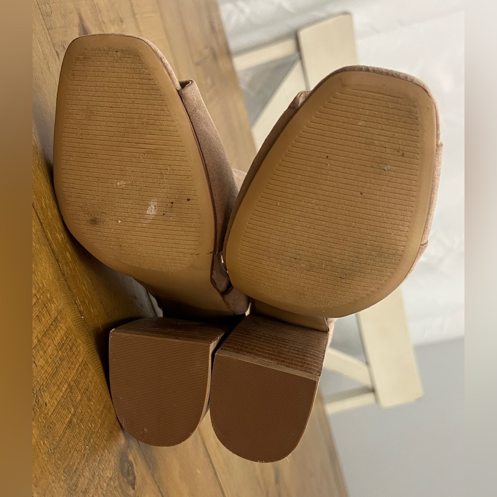 Women’s Madden Girl Tan Block Heels Size 9M - Picture 10 of 11